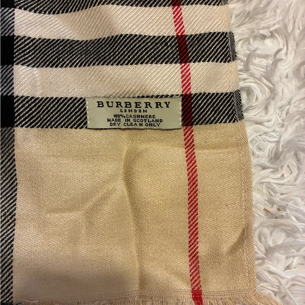Burberry Classic Beige and Red Cashmere Scarf